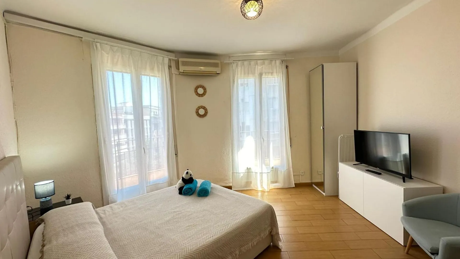 Rooms Vilmar Barcelona Bed & Breakfast