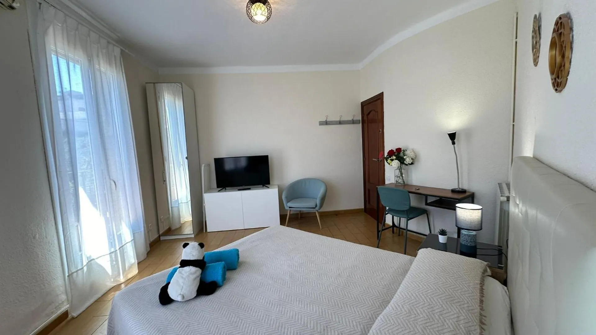 Rooms Vilmar Barcelona 0*,  Spanien